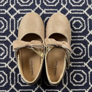 Girls' Champagne Glitter Bow Mary Jane Shoes, Toddler size 12